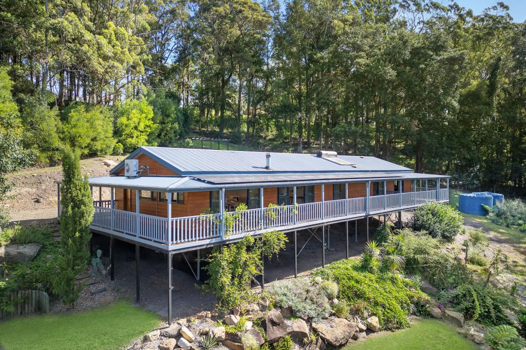 8 Bishendens Rd, Lisarow, NSW 2250