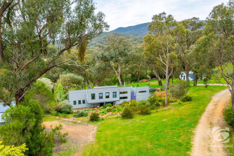 33 Odells Lane, Sandy Creek, VIC 3695