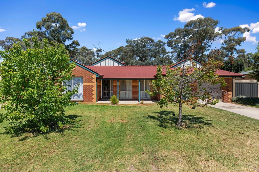 5 Peace St, Kangaroo Flat, VIC 3555