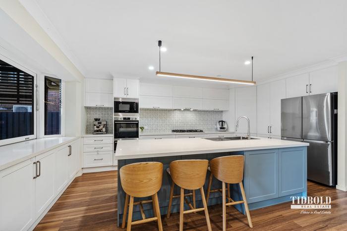 221 Randall Rd, Wynnum West, QLD 4178