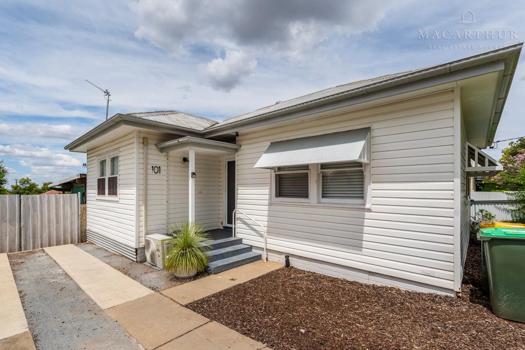 101 Grove St, Kooringal, NSW 2650