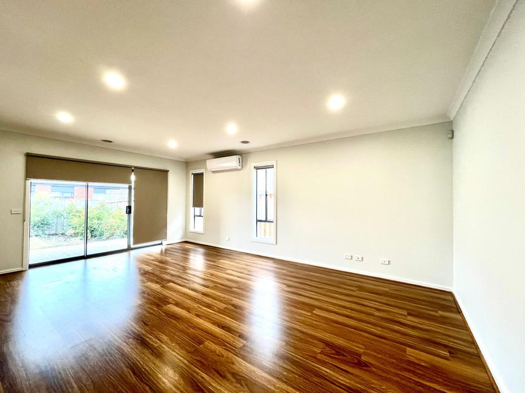 3B RANGIPO ST, TRUGANINA, VIC 3029