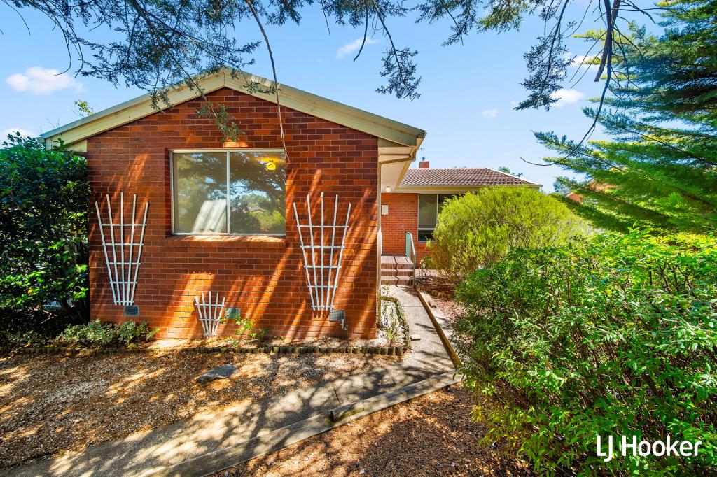 29 Bennelong Cres, Macquarie, ACT 2614
