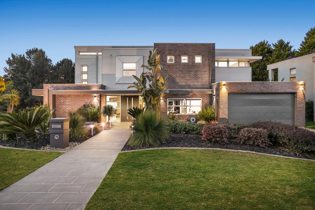 15 Gallery Pl, Wheelers Hill, VIC 3150