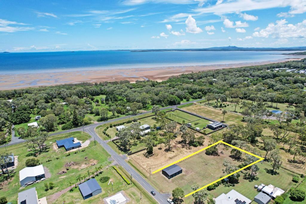 17 Coral Reef Ct, Armstrong Beach, QLD 4737