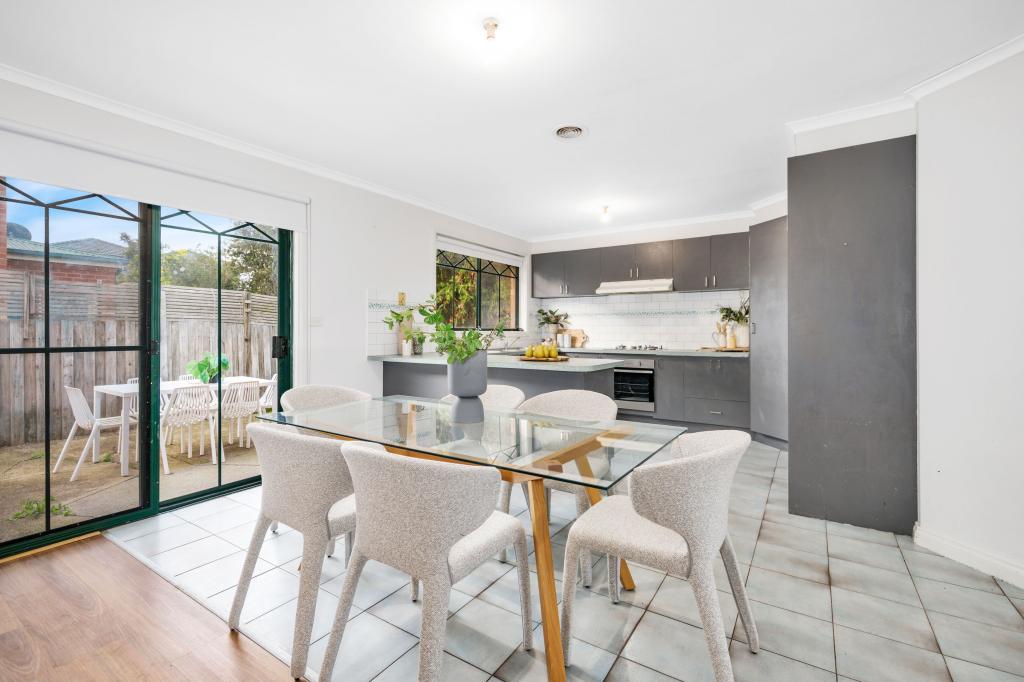 44b Chris Ct, Hillside, VIC 3037