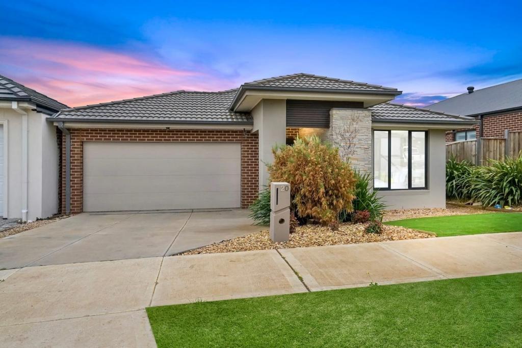 20 Prominent Rd, Diggers Rest, VIC 3427