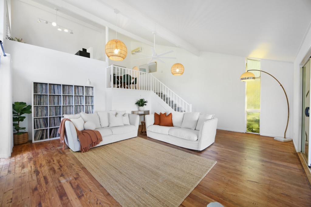 33 Hibiscus Pde, Banora Point, NSW 2486