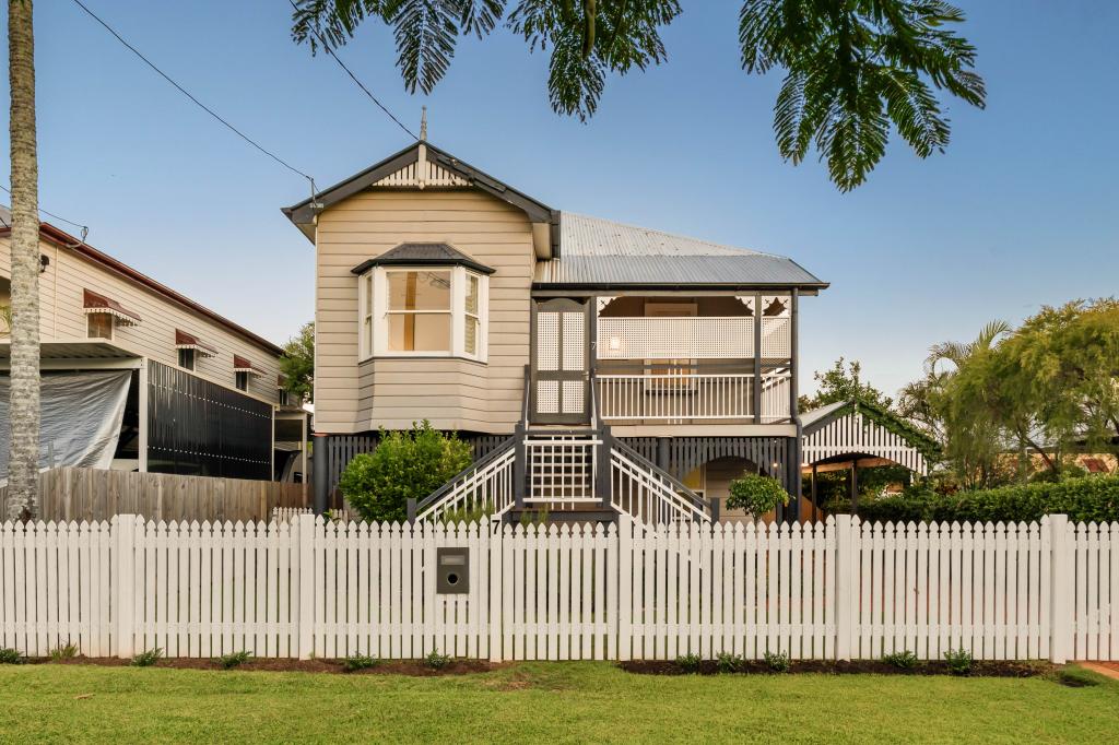 7 Cotton St, Shorncliffe, QLD 4017