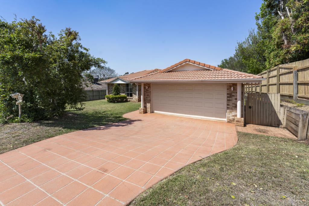 236 Stenner St, Middle Ridge, QLD 4350