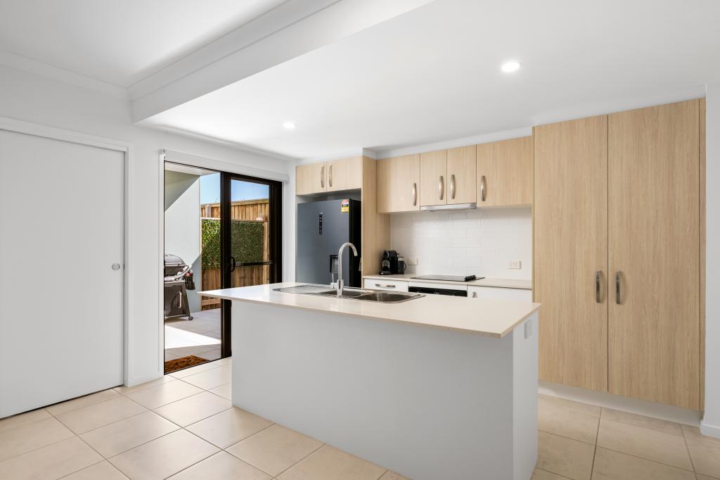 63 Sunflower Cres, Nirimba, QLD 4551