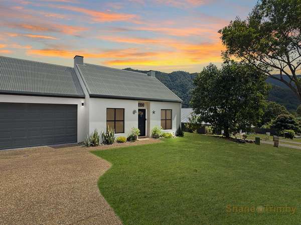 40 Red Ochre St, Redlynch, QLD 4870