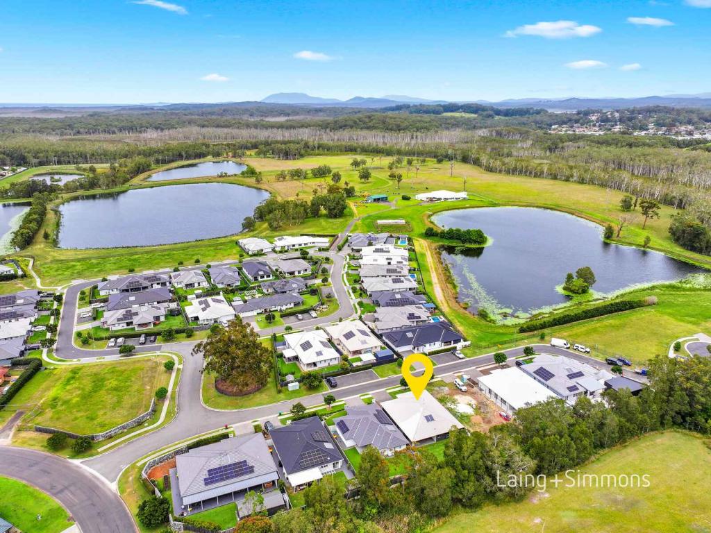 8 SIGNATA WAY, PORT MACQUARIE, NSW 2444