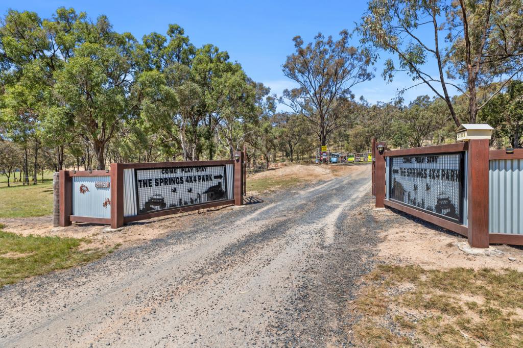 21153 NEW ENGLAND HWY, THE GLEN, QLD 4370