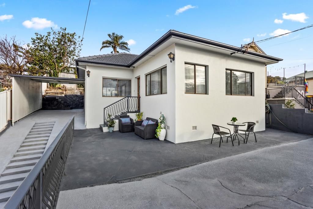 22 Malcolm Ave, Cringila, NSW 2502