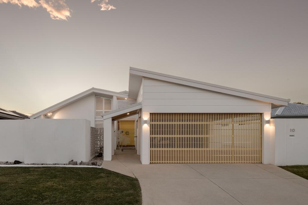 10 De Haviland Ave, Benowa, QLD 4217