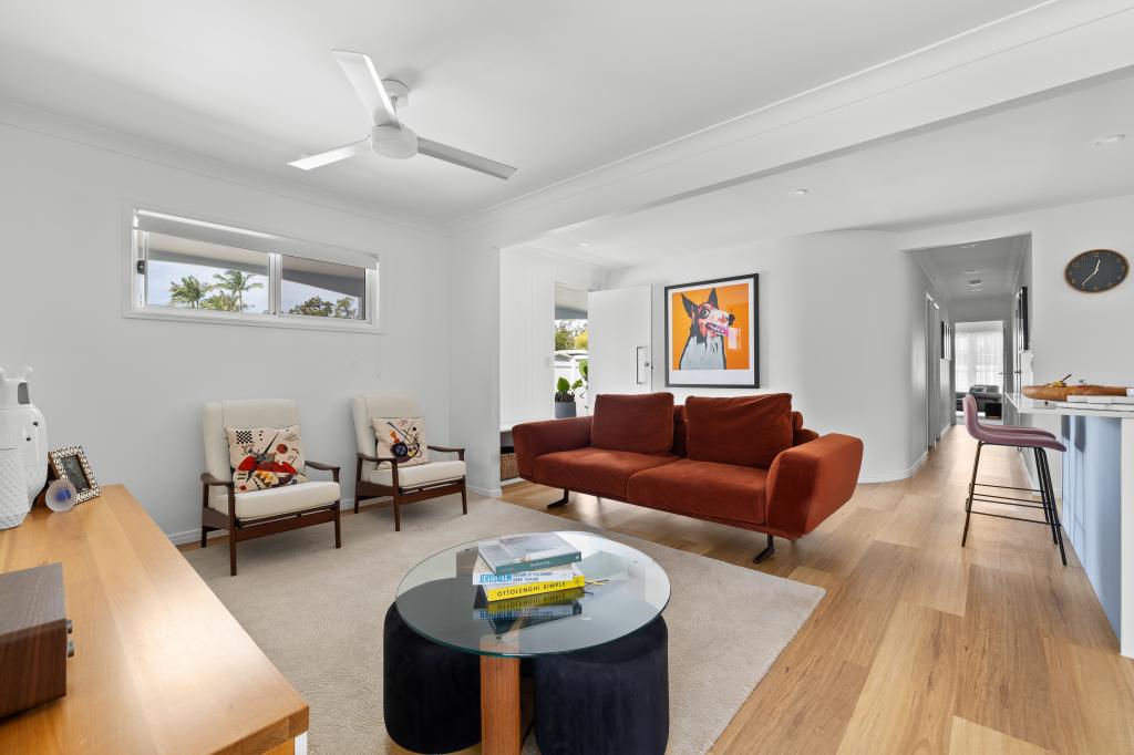 6 Bundarra St, Coombabah, QLD 4216