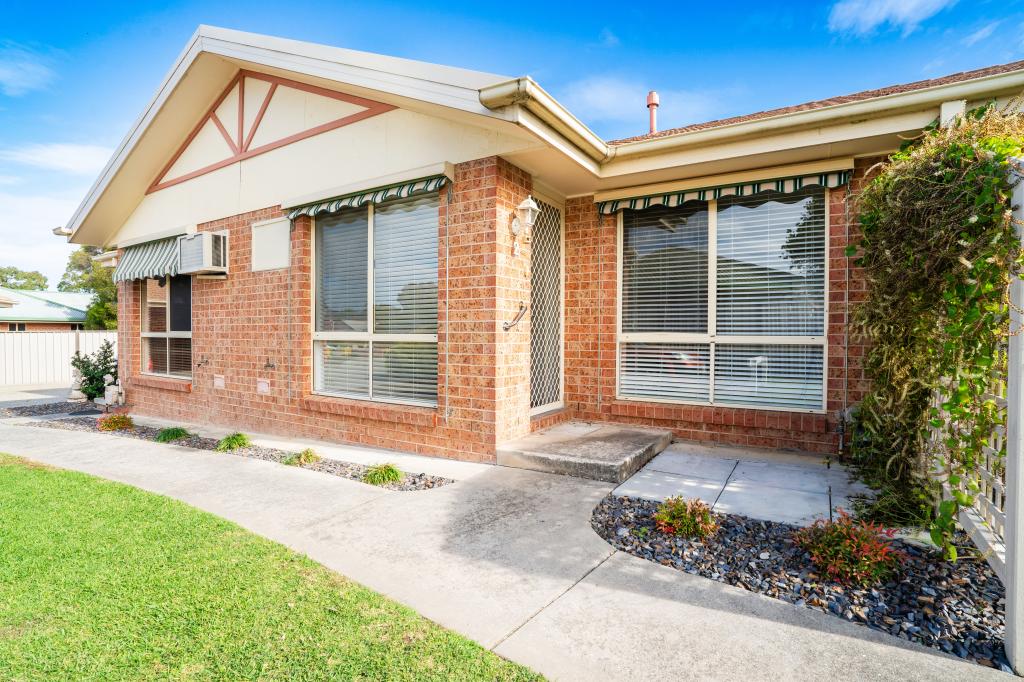 2/4 Owen Ct, Lavington, NSW 2641