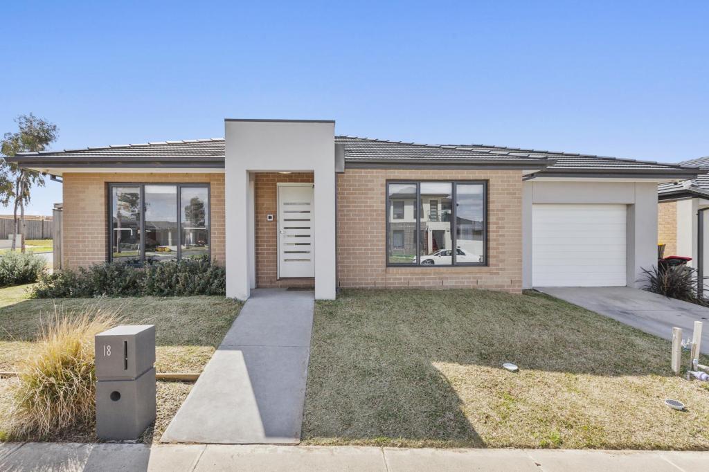 18 Eclair St, Manor Lakes, VIC 3024
