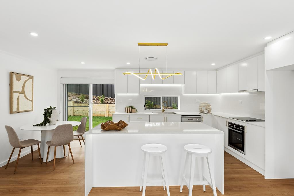 4 Morella Cl, Springfield, NSW 2250