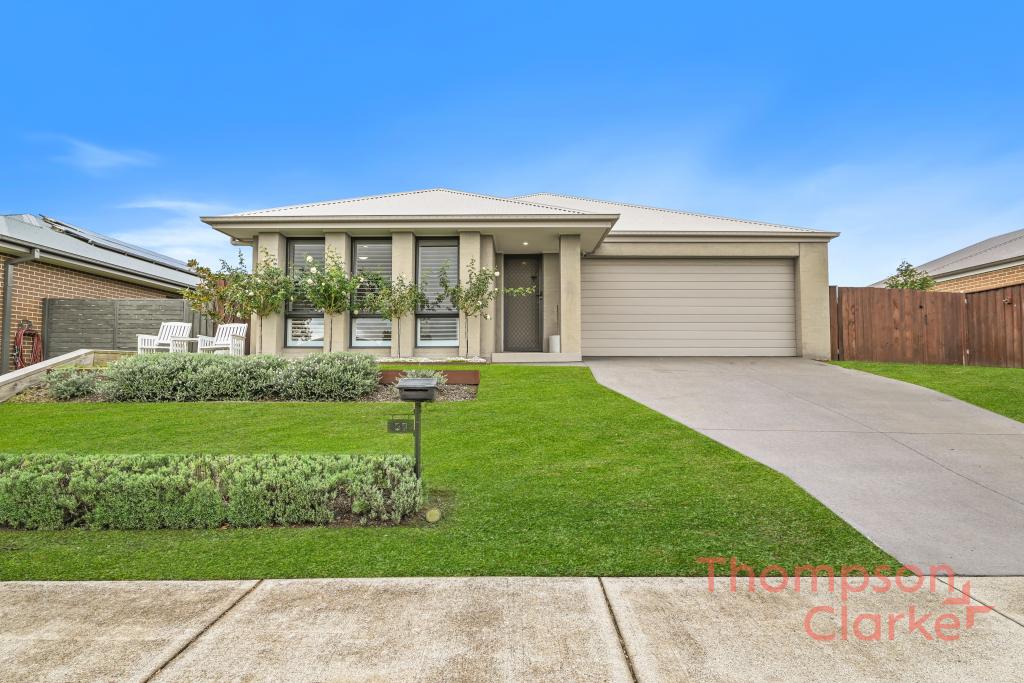 33 Grasshawk Dr, Chisholm, NSW 2322