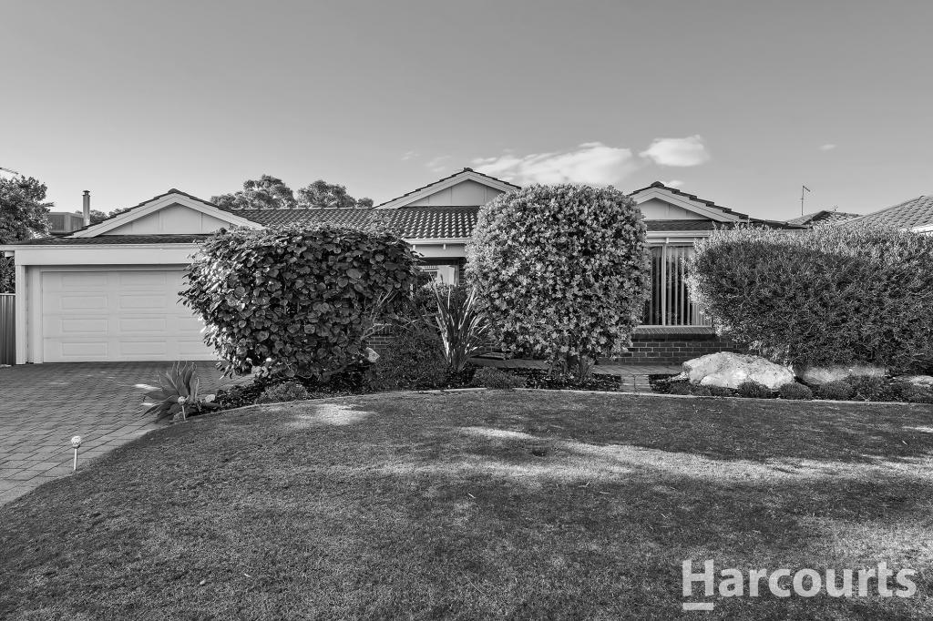 24 Paradise Cct, Halls Head, WA 6210