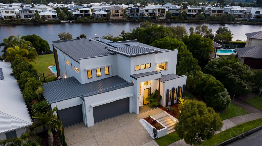 35 Lamatia Dr, Mountain Creek, QLD 4557