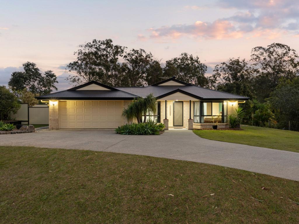 2-4 Kangaroo Cl, Greenbank, QLD 4124