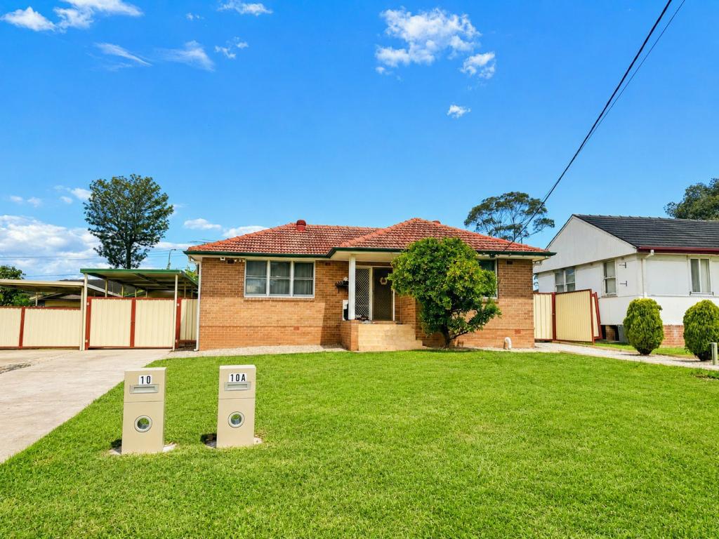 10 Quiros Ave, Fairfield West, NSW 2165