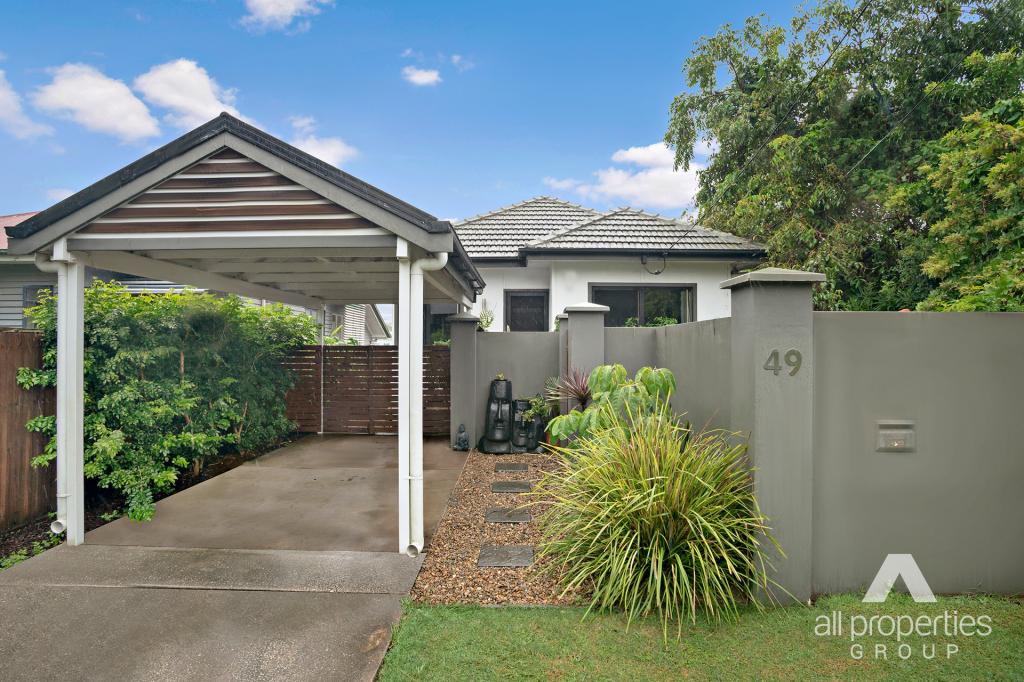 49 Mclennan St, Woody Point, QLD 4019