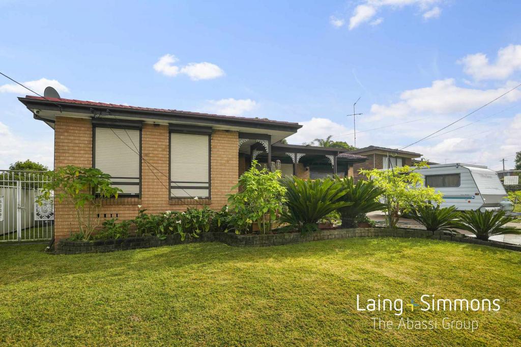 13 Downes St, Colyton, NSW 2760