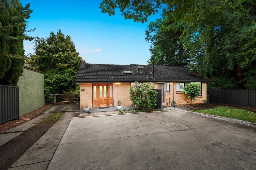 1560 MOUNT DANDENONG TOURIST RD, OLINDA, VIC 3788