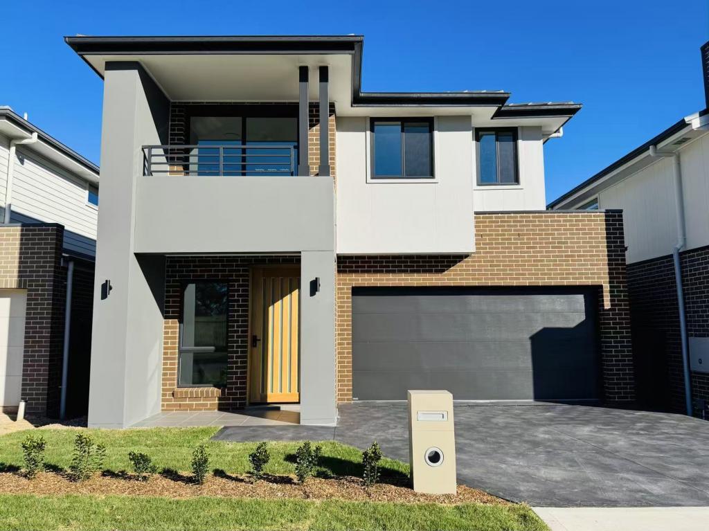 10 Inverell St, Rouse Hill, NSW 2155