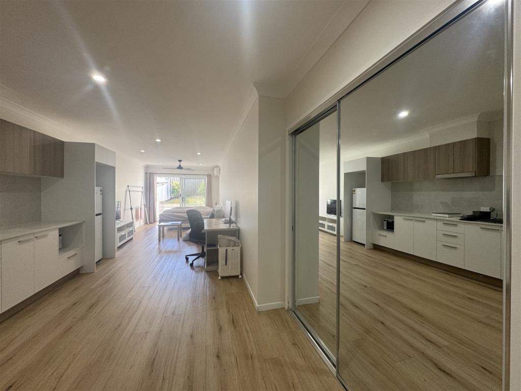 2/232 Winstanley St, Carina Heights, QLD 4152