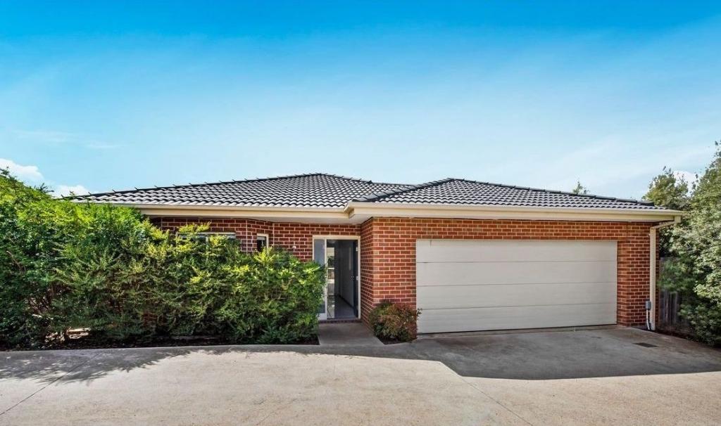 4/4 Granholm Gr, Harkness, VIC 3337