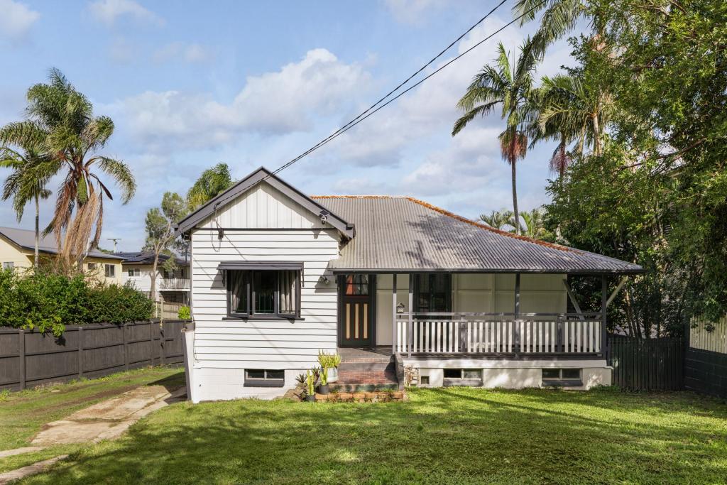 210 Ferguson Rd, Seven Hills, QLD 4170