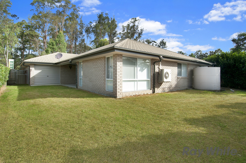 13 Goldsborough Pde, Waterford, QLD 4133