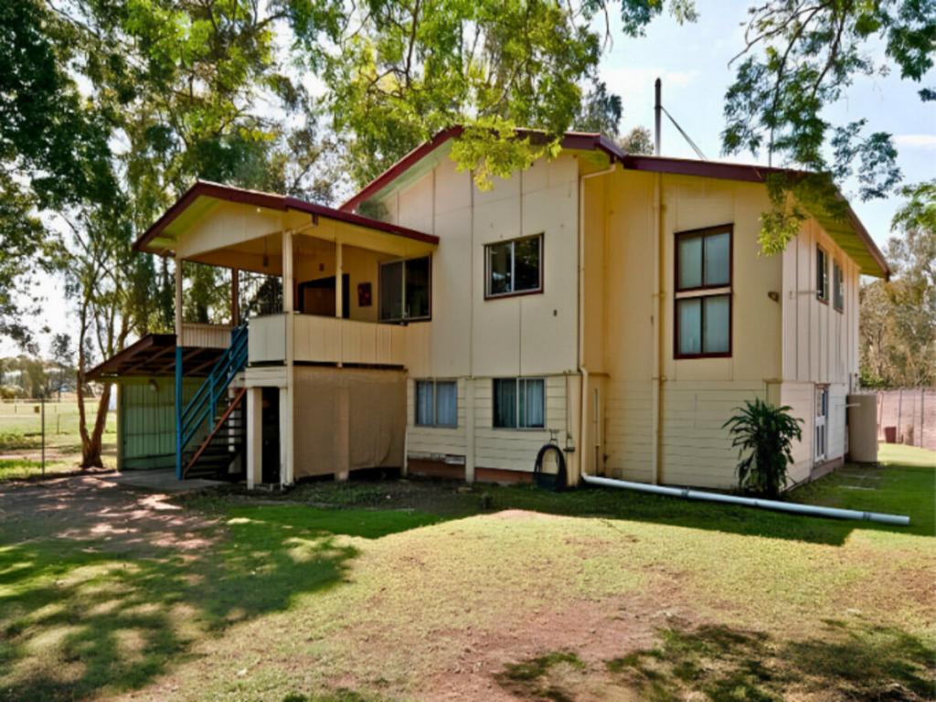 10 Thomas St, Blackstone, QLD 4304