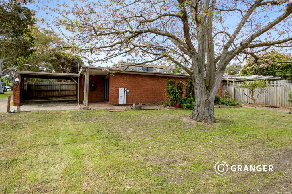 25 HINTON ST, ROSEBUD, VIC 3939