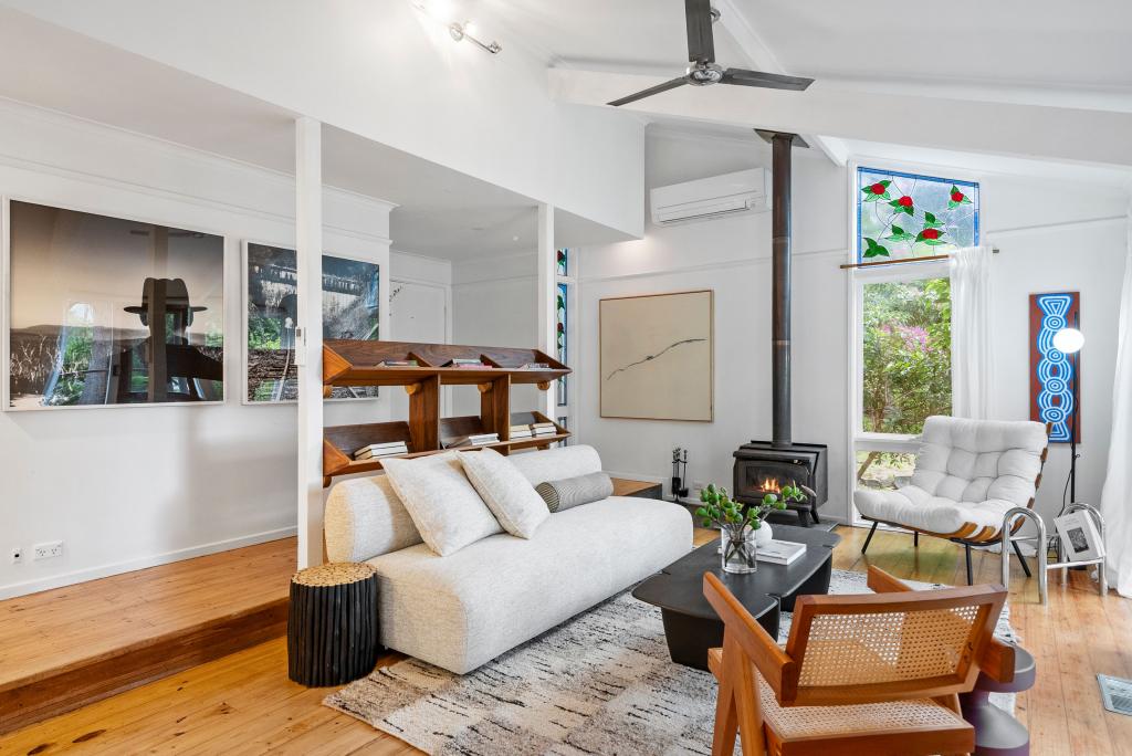 17 ERNEST RD, KALORAMA, VIC 3766