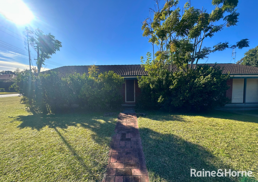 13 Peak Ave, North Nowra, NSW 2541