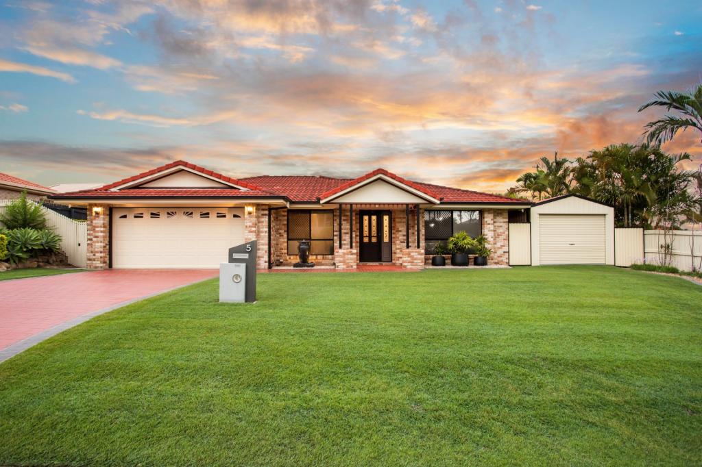 5 Chestnut Dr, Flinders View, QLD 4305