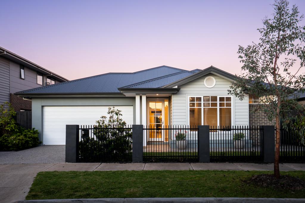 5 PRESIDENT RD, SUNBURY, VIC 3429