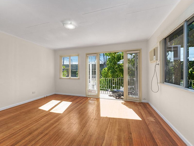 8 Rossiter St, Morningside, QLD 4170