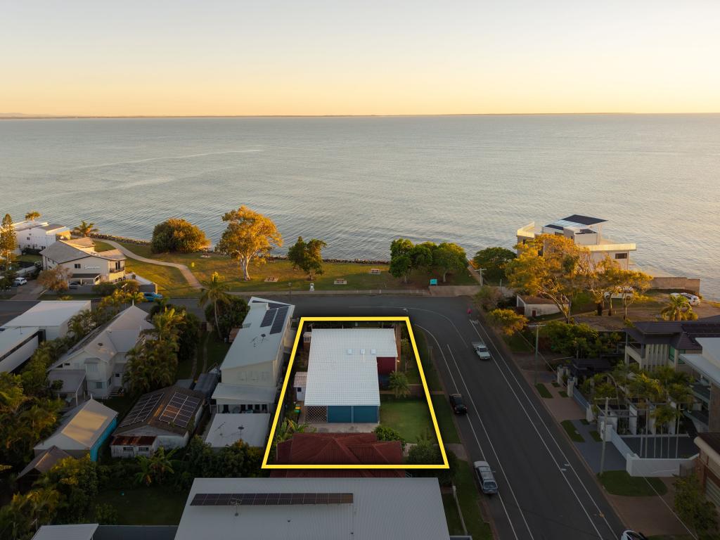 27 Fortune St, Scarborough, QLD 4020