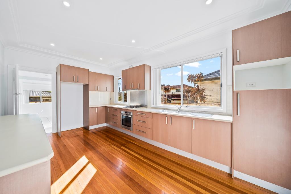 60 FLOWERDALE RD, LIVERPOOL, NSW 2170