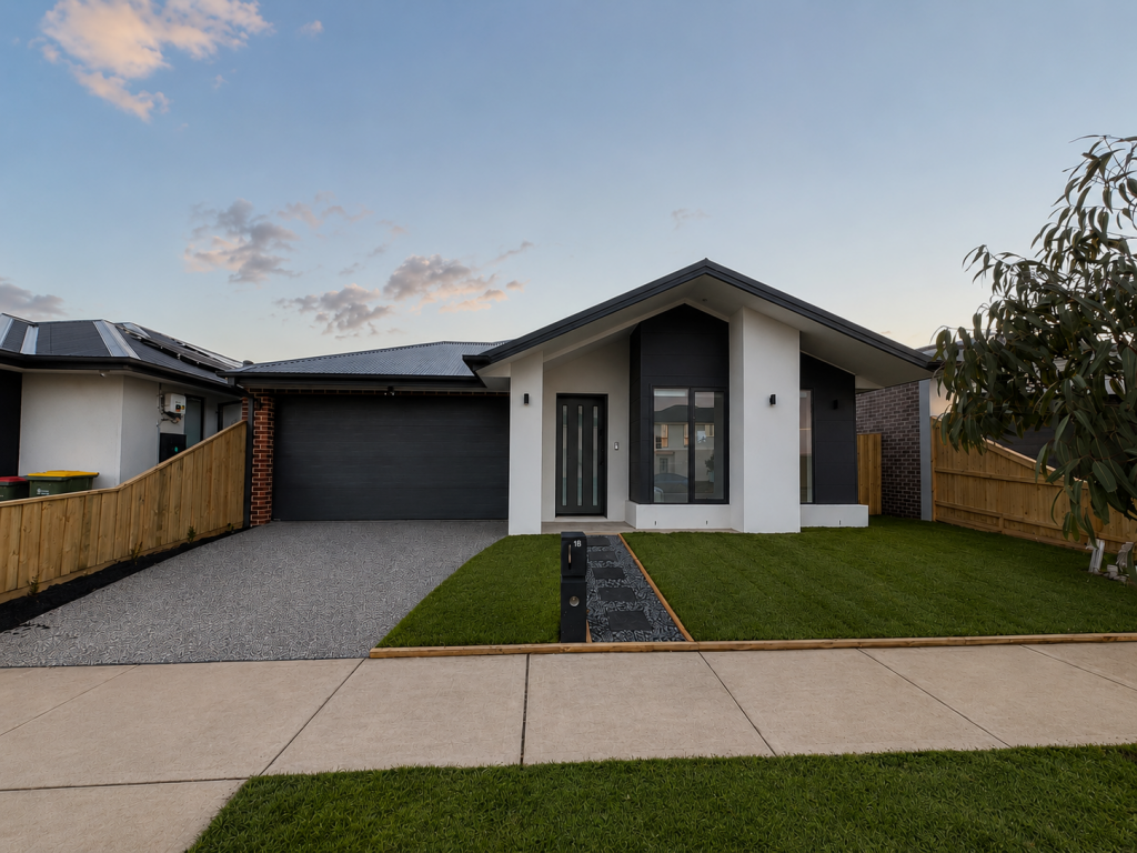 18 Swiss Bvd, Donnybrook, VIC 3064