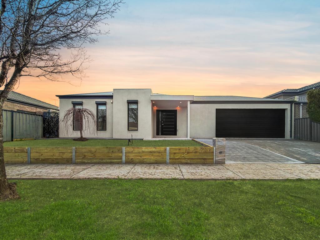 12 Ickworth Cres, Derrimut, VIC 3026