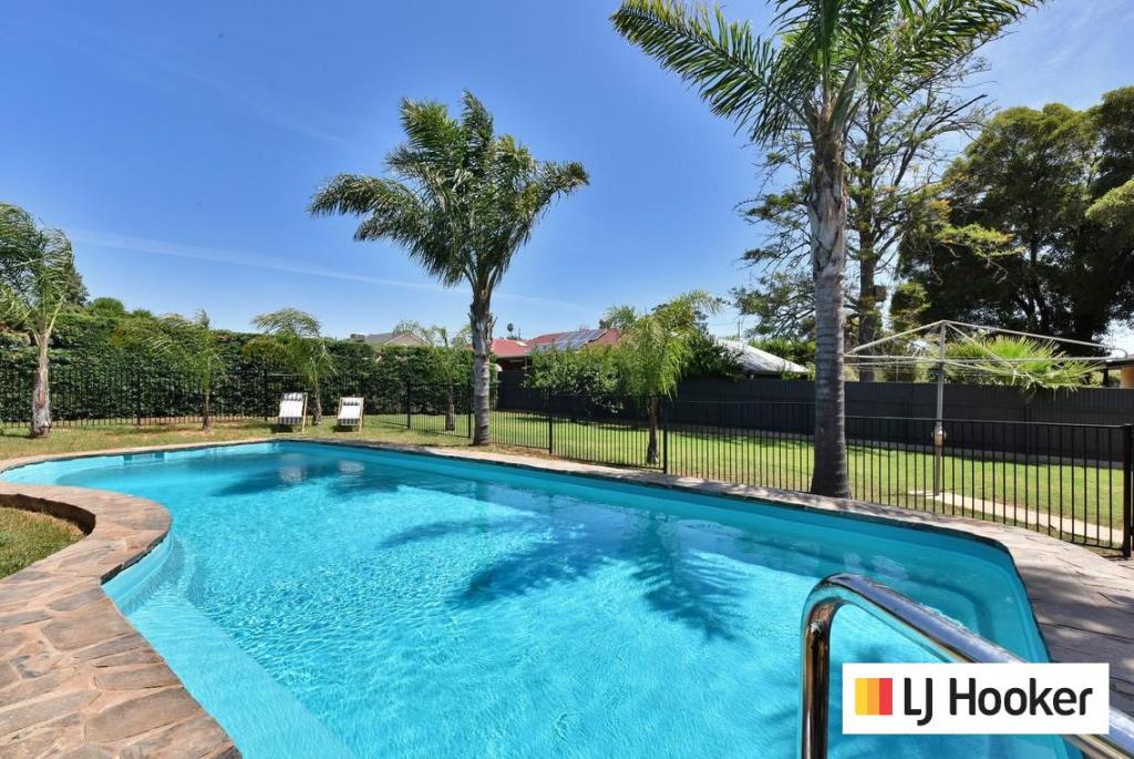4 Tarnham Rd, Seacombe Heights, SA 5047