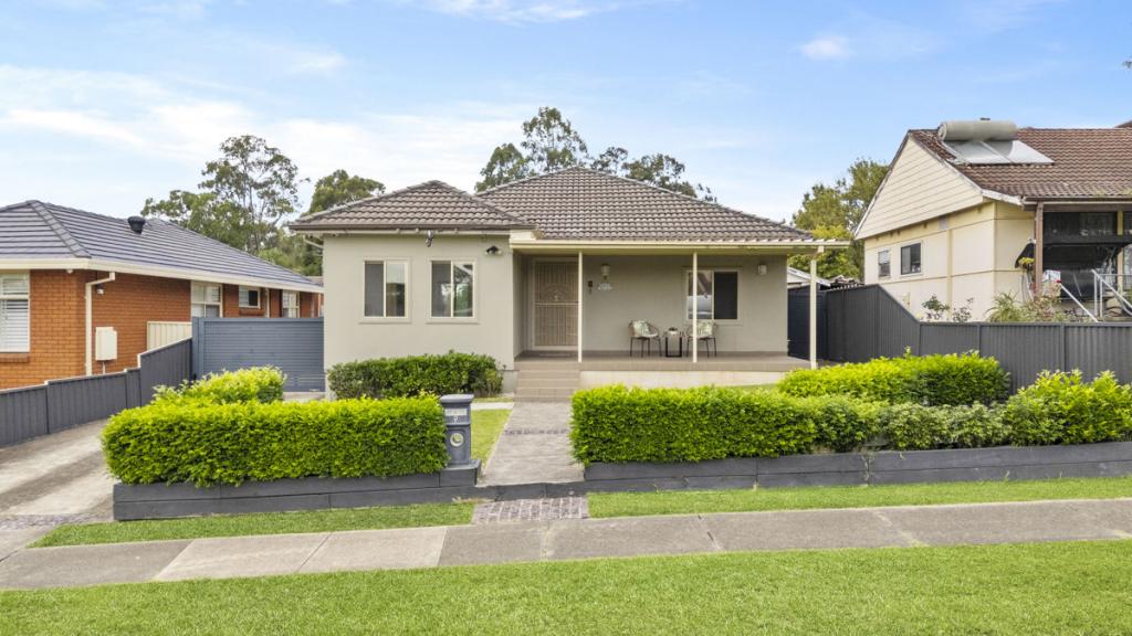 9 Brian St, Merrylands West, NSW 2160